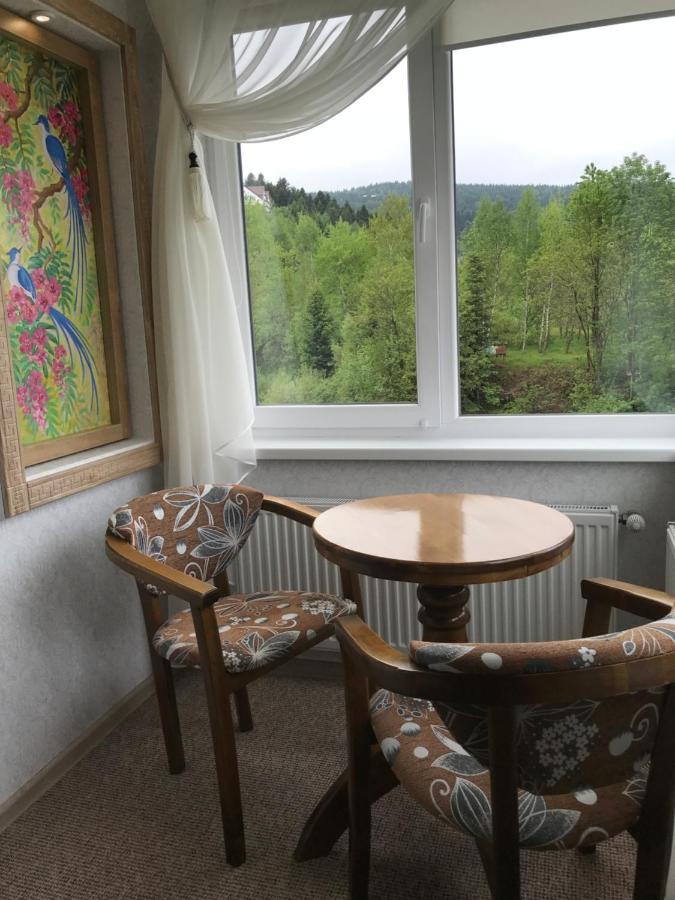 Ярдана Lägenhet Skhidnytsia Exteriör bild